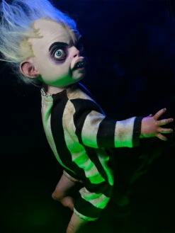 Baby Beetlejuice - 1:1 Lifesize Prop Replica - Beetlejuice 2 - NECA Collectibles -Costumne super center Baby Beetlejuice 11 Lifesize Prop Replica Beetlejuice 2 NECA Collectibles NECA Action Figures 4