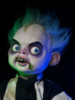 Baby Beetlejuice - 1:1 Lifesize Prop Replica - Beetlejuice 2 - NECA Collectibles -Costumne super center Baby Beetlejuice 11 Lifesize Prop Replica Beetlejuice 2 NECA Collectibles NECA Action Figures 5