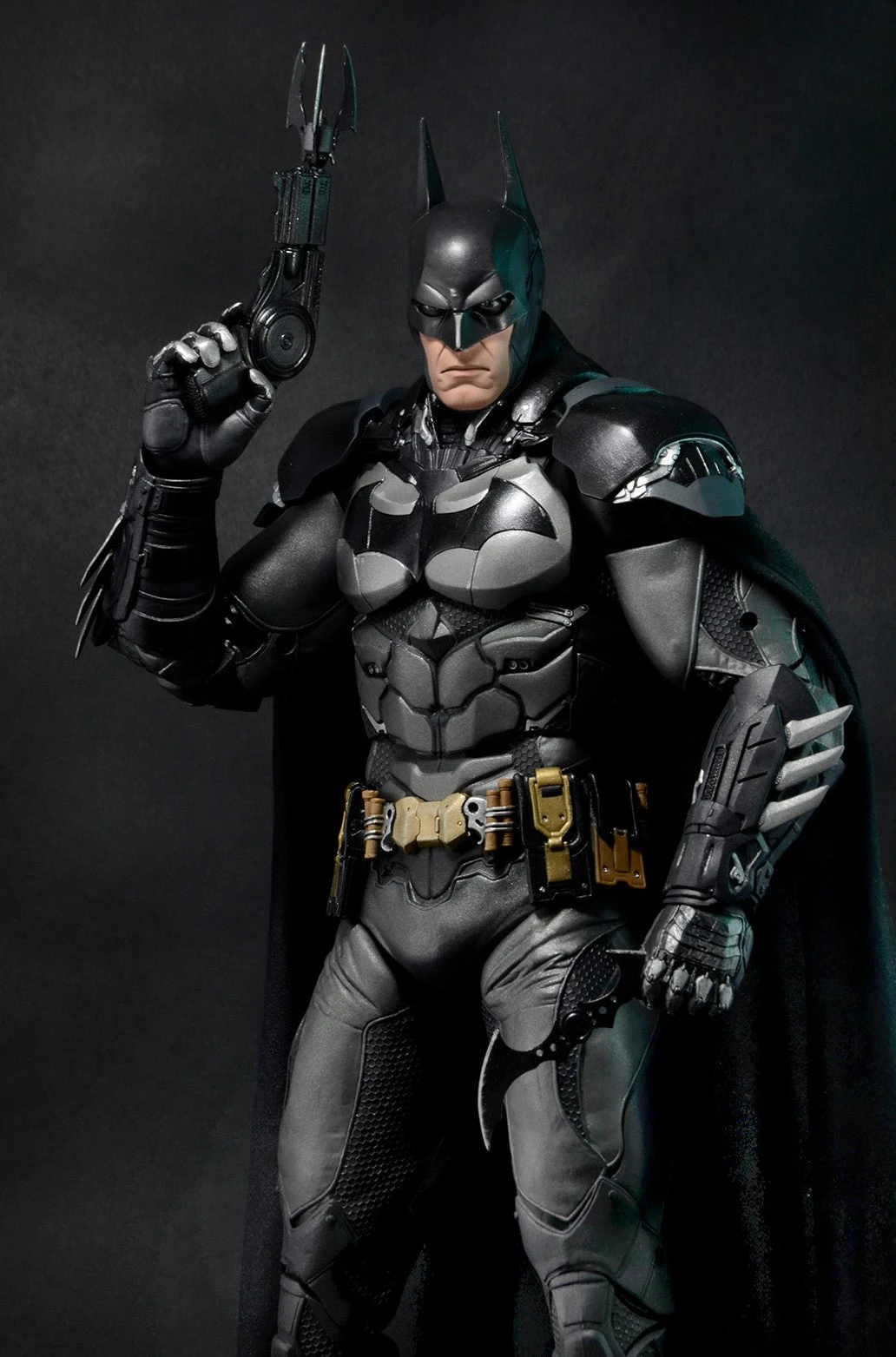 Batman Arkham Knight - 1/4 Scale Action Figure - DC Comics - NECA Collectibles 7 Batman Arkham Knight - 1/4 Scale Action Figure - DC Comics - NECA Collectibles - Image 5