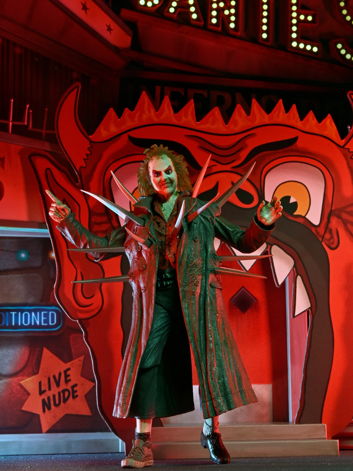 Beetlejuice 1988 Trenchcoat W Spikes 7" Action Figure With Dante's Inferno Room Deluxe Set - Beetlejuice - NECA Collectibles 5 Beetlejuice 1988 Trenchcoat W Spikes 7" Action Figure With Dante's Inferno Room Deluxe Set - Beetlejuice - NECA Collectibles - Image 3