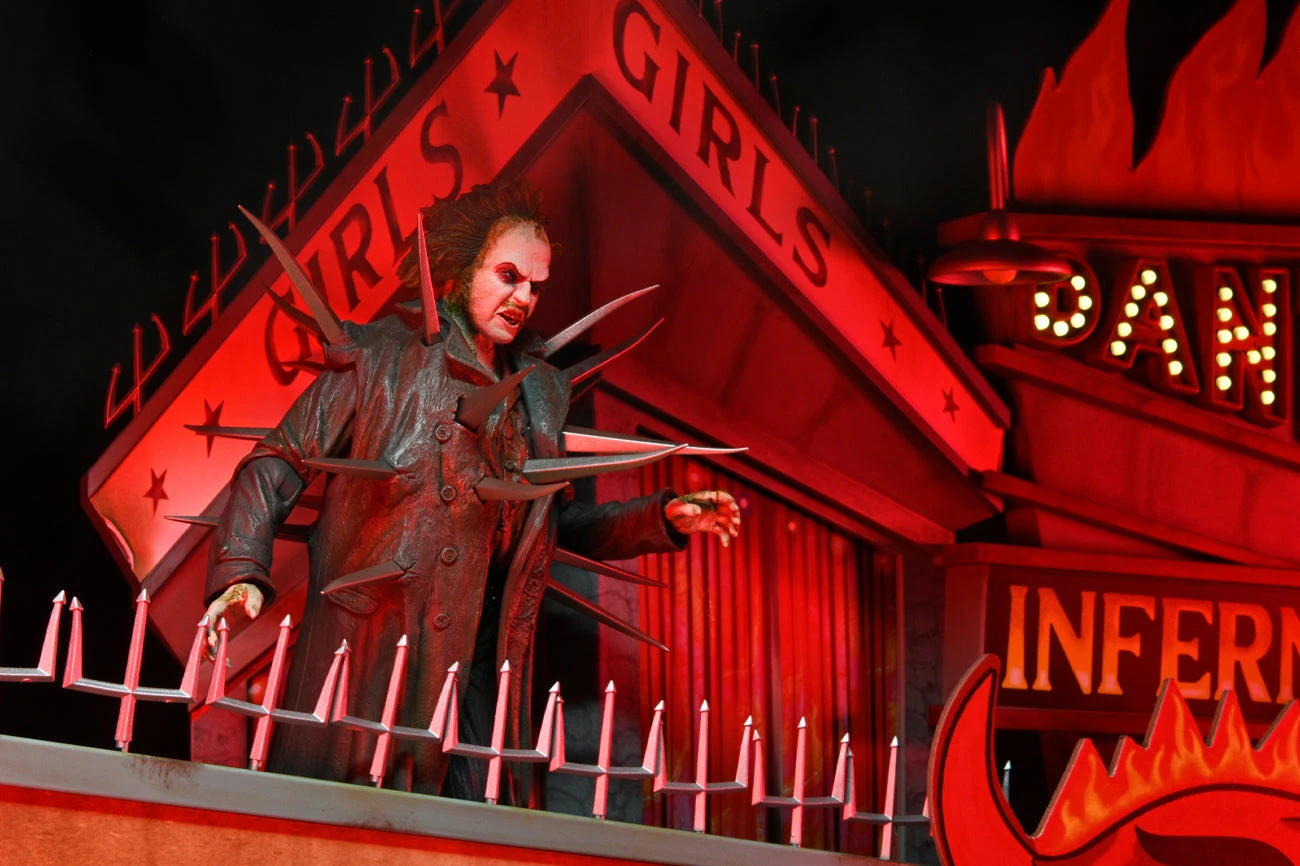 Beetlejuice 1988 Trenchcoat W Spikes 7" Action Figure With Dante's Inferno Room Deluxe Set - Beetlejuice - NECA Collectibles 9 Beetlejuice 1988 Trenchcoat W Spikes 7" Action Figure With Dante's Inferno Room Deluxe Set - Beetlejuice - NECA Collectibles - Image 7