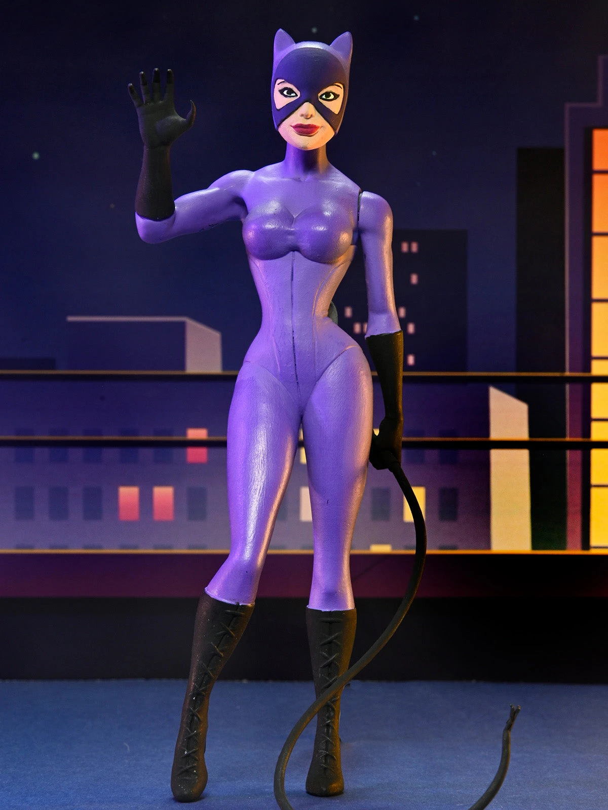 Catwoman (Purple Suit) Toony Classics 6" Action Figure - DC Comics - NECA Collectibles 6 Catwoman (Purple Suit) Toony Classics 6" Action Figure - DC Comics - NECA Collectibles - Image 4