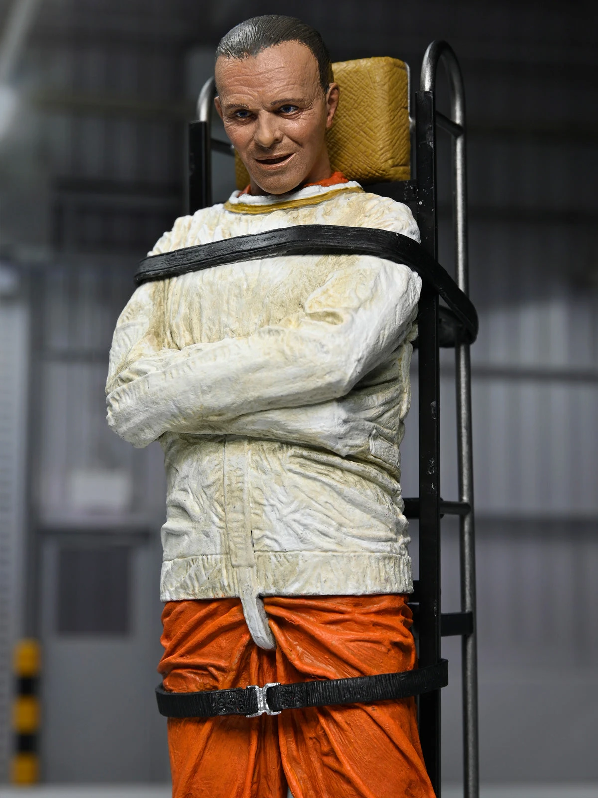 Dr Hannibal Lector Masked - 7" Scale Action Figure - Silence Of The Lambs - NECA Collectibles 12 Dr Hannibal Lector Masked - 7" Scale Action Figure - Silence Of The Lambs - NECA Collectibles - Image 10