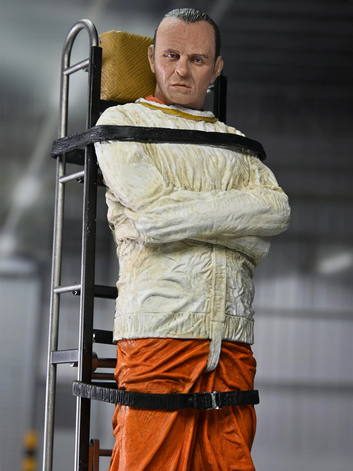 Dr Hannibal Lector Masked - 7" Scale Action Figure - Silence Of The Lambs - NECA Collectibles 8 Dr Hannibal Lector Masked - 7" Scale Action Figure - Silence Of The Lambs - NECA Collectibles - Image 6