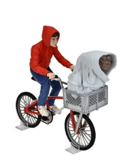 E.T. & Elliot On Bicycle - 7" Scale Action Figurine - E.T. The Extra Terrestrial - NECA Collectibles