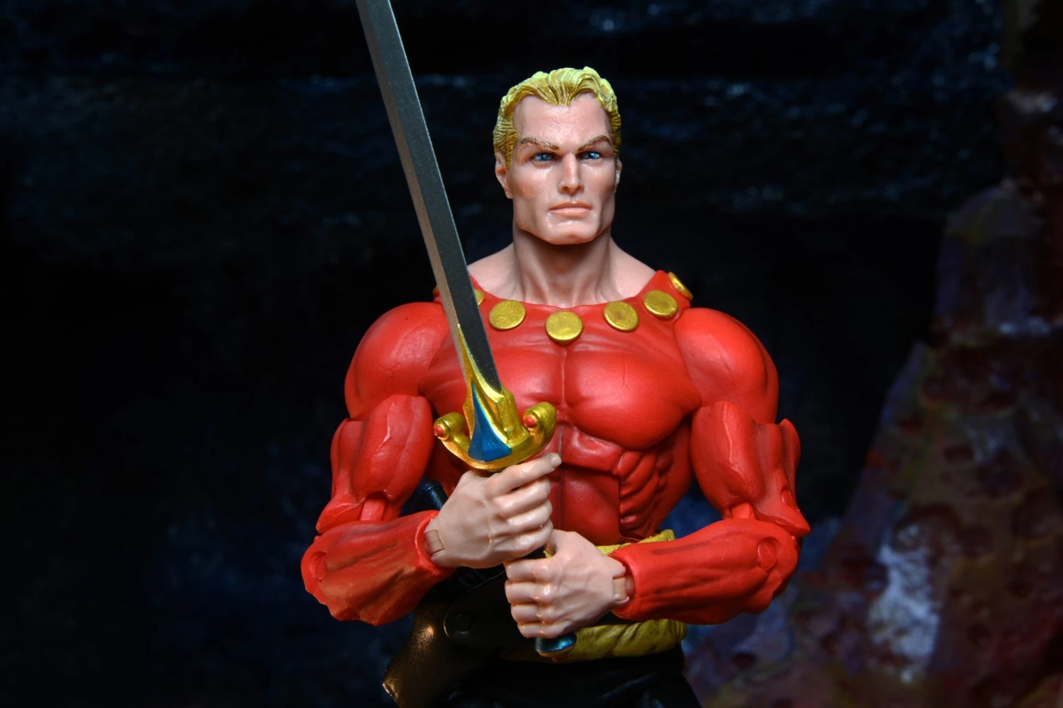 Flash Gordon - King Features 7” Action Figure - Flash Gordan - NECA Collectibles 6 Flash Gordon - King Features 7” Action Figure - Flash Gordan - NECA Collectibles - Image 4