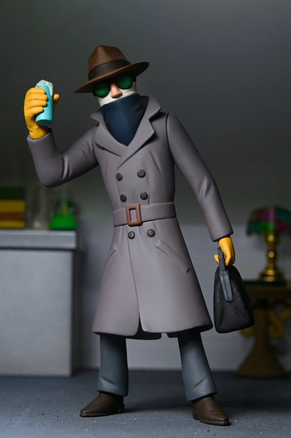 Invisible Man Toony Terrors 6" Scale Action Figure - Universal Monsters - NECA Collectibles 5 Invisible Man Toony Terrors 6" Scale Action Figure - Universal Monsters - NECA Collectibles - Image 3