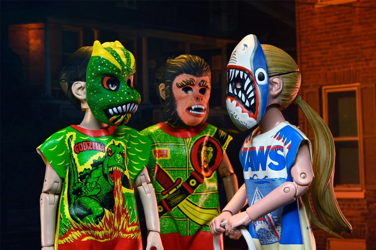 Jaws Costume Figure - 6" Scale Action Figure - Ben Cooper X Jaws - NECA Collectibles 5 Jaws Costume Figure - 6" Scale Action Figure - Ben Cooper X Jaws - NECA Collectibles - Image 3