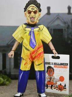 Leatherface - 6" Scale Clothed Figure - Texas Chainsaw Massacre X Ben Cooper - NECA Collectibles -Costumne super center Leatherface 6 Scale Clothed Figure Texas Chainsaw Massacre x Ben Cooper NECA Collectibles NECA Action Figures 4