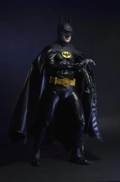 Michael Keaton - ¼ Scale Action Figure - Batman (1989) - NECA Collectibles -Costumne super center Michael Keaton 14 Scale Action Figure Batman 1989 NECA Collectibles NECA Action Figures 6