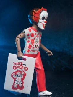 Pennywise - 6" Scale Clothed Figure - IT (2017) X Ben Cooper - NECA Collectibles -Costumne super center Pennywise 6 Scale Clothed Figure IT 2017 x Ben Cooper NECA Collectibles NECA Action Figures 3