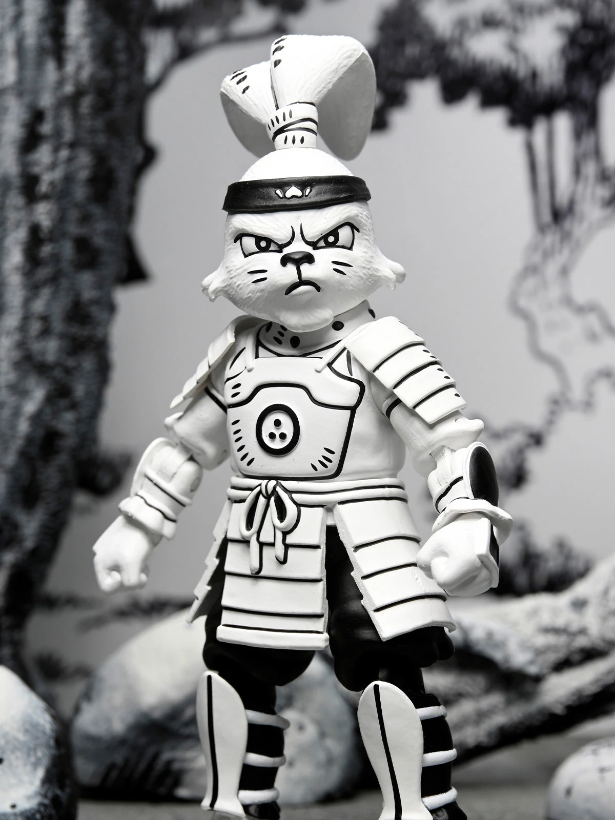 Samurai Usagi Yojimbo Black And White - 7" Scale Action Figure - Usagi Yojimbo - NECA Collectibles 6 Samurai Usagi Yojimbo Black And White - 7" Scale Action Figure - Usagi Yojimbo - NECA Collectibles - Image 4