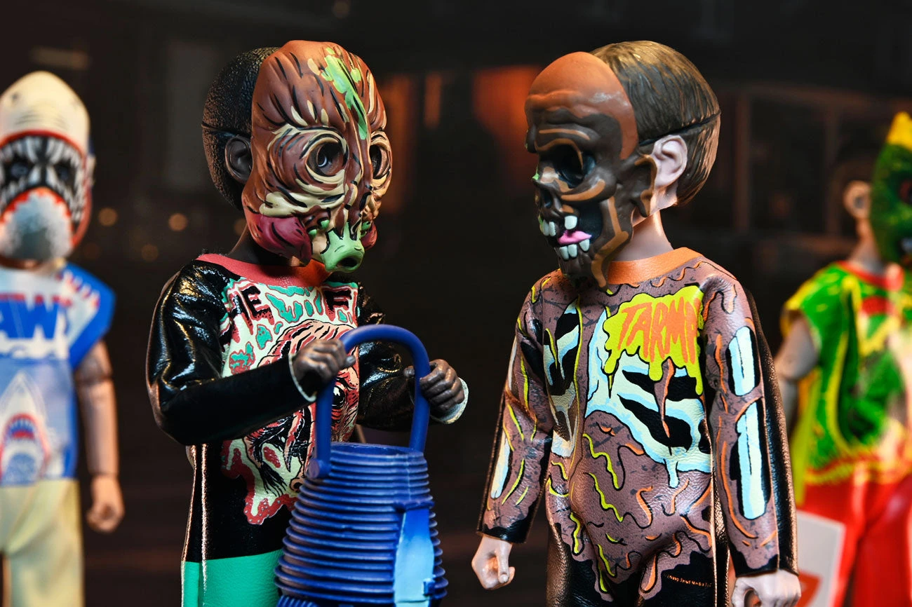 The Fly Costume Figure - 6" Scale Action Figure - Ben Cooper X The Fly - NECA Collectibles 5 The Fly Costume Figure - 6" Scale Action Figure - Ben Cooper X The Fly - NECA Collectibles - Image 3