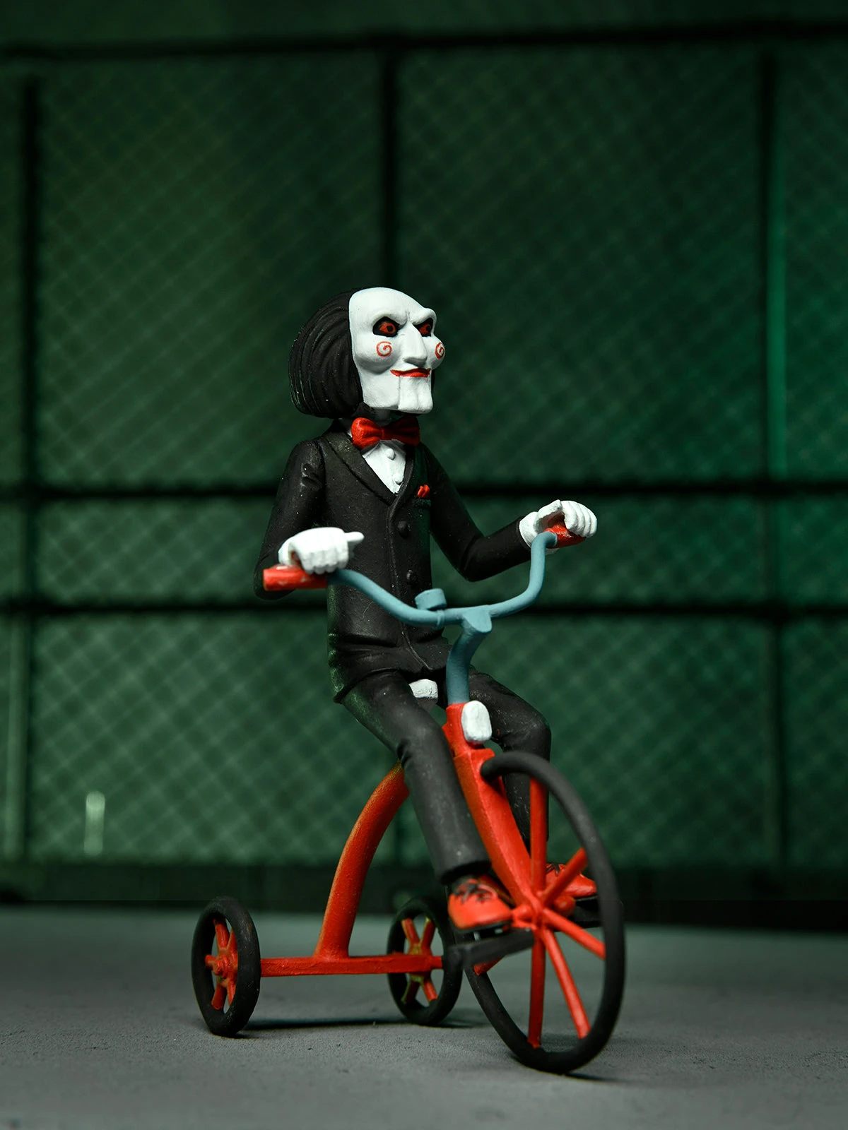 Toony Terrors Jigsaw Killer & Billy Tricycle Boxed Set - 6" Scale Action Figures - Saw - NECA Collectibles 6 Toony Terrors Jigsaw Killer & Billy Tricycle Boxed Set - 6" Scale Action Figures - Saw - NECA Collectibles - Image 4