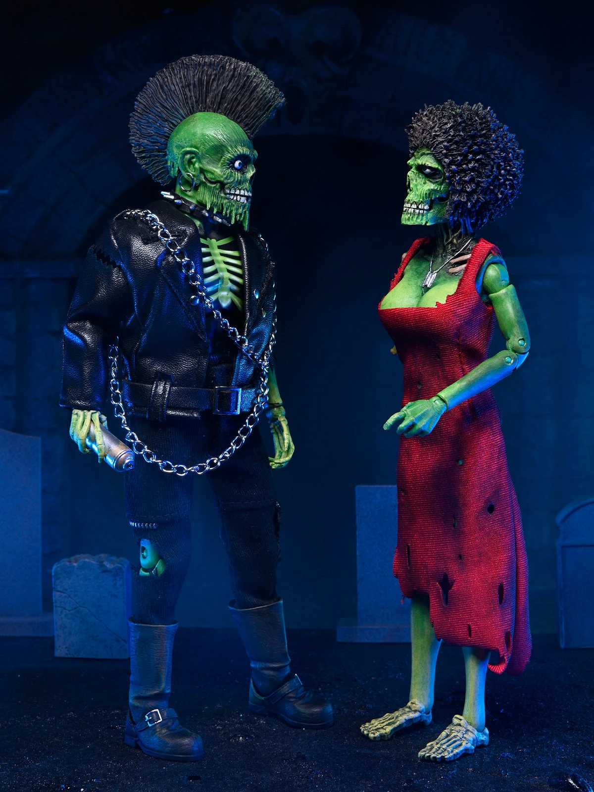 Trash & Suicide 2-Pack - 8" Scale Clothed Action Figures - Return Of The Living Dead - NECA Collectibles 9 Trash & Suicide 2-Pack - 8" Scale Clothed Action Figures - Return Of The Living Dead - NECA Collectibles - Image 7