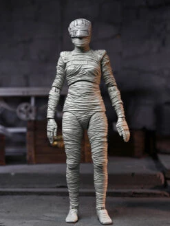 Ultimate Bride Of Frankenstein (Colour) - 7" Scale Action Figure - Universal Monsters - NECA Collectibles -Costumne super center Ultimate Bride of Frankenstein Colour 7 Scale Action Figure Universal Monsters NECA Collectibles NECA Action Figures 3