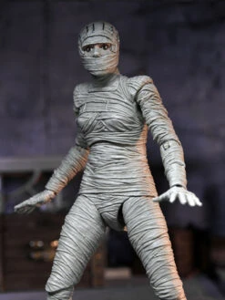 Ultimate Bride Of Frankenstein (Colour) - 7" Scale Action Figure - Universal Monsters - NECA Collectibles -Costumne super center Ultimate Bride of Frankenstein Colour 7 Scale Action Figure Universal Monsters NECA Collectibles NECA Action Figures 4