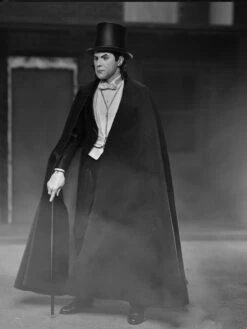 Ultimate Dracula (Carfax Abbey) - 7" Action Figure - Universal Monsters - NECA Collectibles -Costumne super center Ultimate Dracula Carfax Abbey 7 Action Figure Universal Monsters NECA Collectibles NECA Action Figures 3