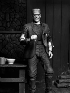 Ultimate Frankenstein's Monster (B&W) - 7" Scale Action Figure - Universal Monsters - NECA Collectibles -Costumne super center Ultimate Frankensteins Monster BW 7 Scale Action Figure Universal Monsters NECA Collectibles NECA Action Figures 7