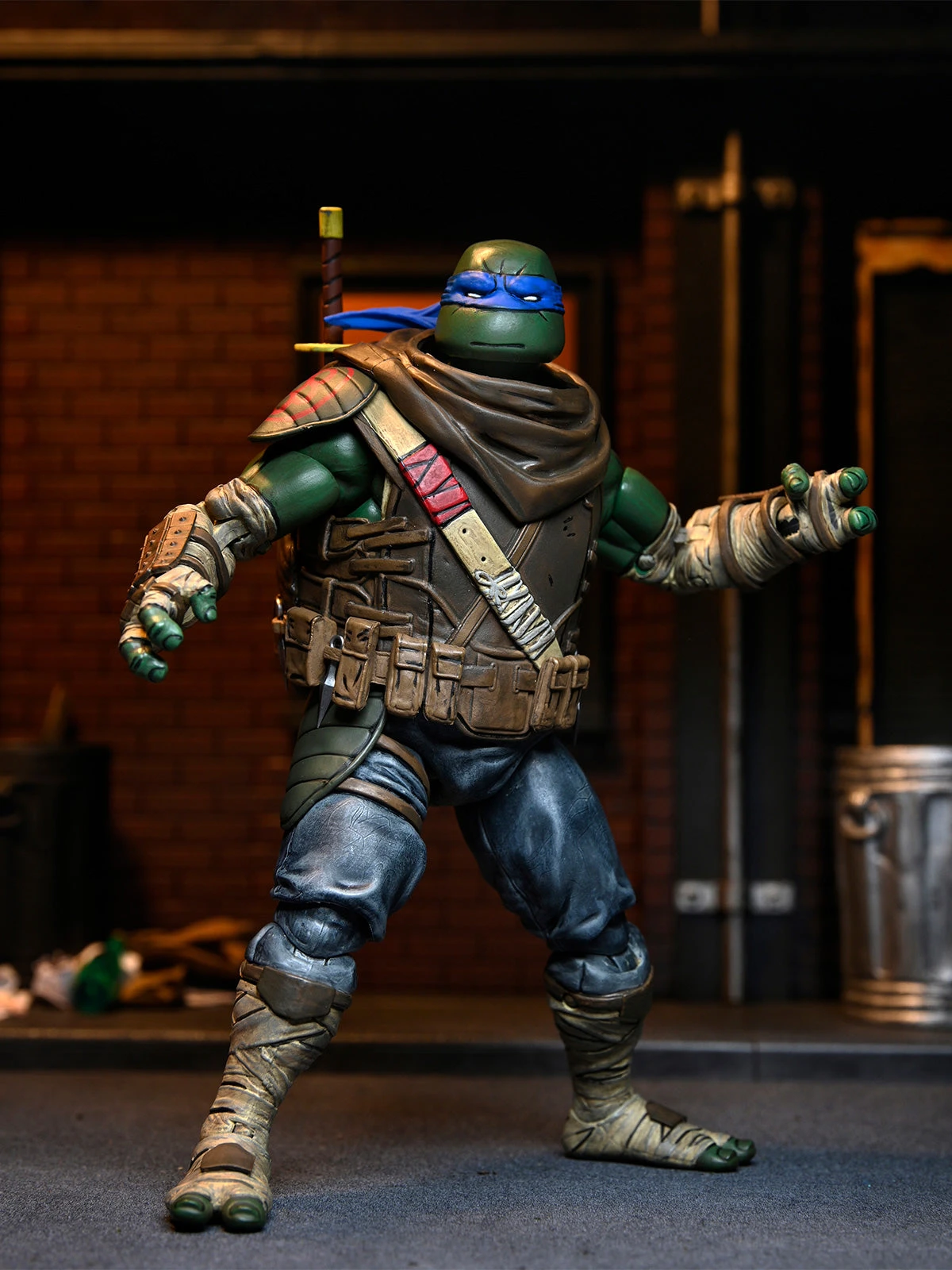 Ultimate Leonardo - 7" Action Figure - Teenage Mutant Ninja Turtles The Last Ronin - NECA Collectibles 5 Ultimate Leonardo - 7" Action Figure - Teenage Mutant Ninja Turtles The Last Ronin - NECA Collectibles - Image 3