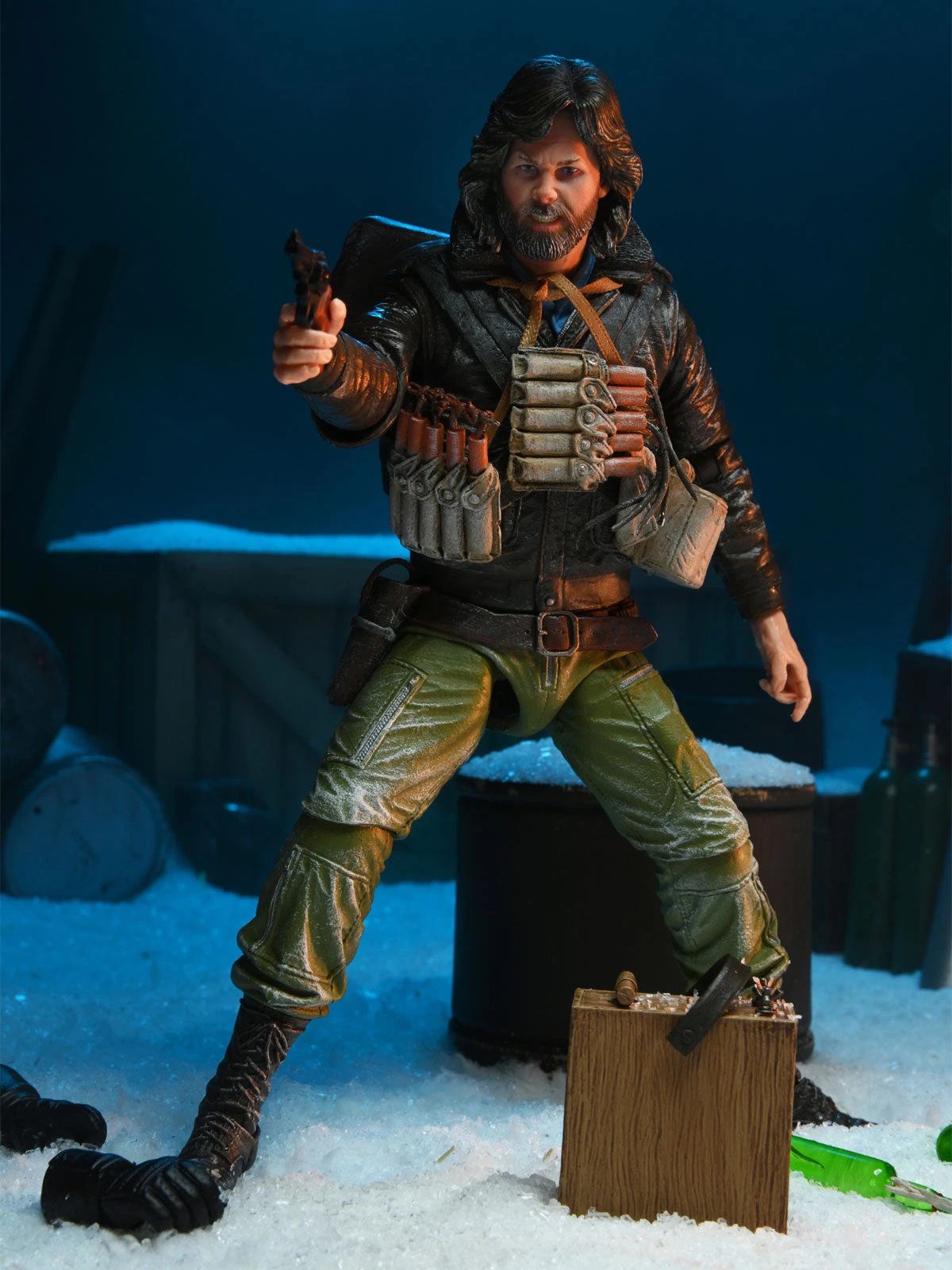 Ultimate Macready V3 (Last Stand) - 7” Scale Action Figure - The Thing - NECA Collectibles 4 Ultimate Macready V3 (Last Stand) - 7” Scale Action Figure - The Thing - NECA Collectibles - Image 2