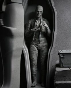 Ultimate Mummy (Black & White) - 7" Action Figure – Universal Monsters - NECA Collectibles -Costumne super center Ultimate Mummy Black White 7 Action Figure Universal Monsters NECA Collectibles NECA Action Figures 3