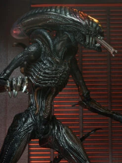 Ultimate Scorched Xenomorph - 7" Scale Action Figure - Alien: Romulus - NECA Collectibles -Costumne super center Ultimate Scorched Xenomorph 7 Scale Action Figure Alien Romulus NECA Collectibles NECA Action Figures 5